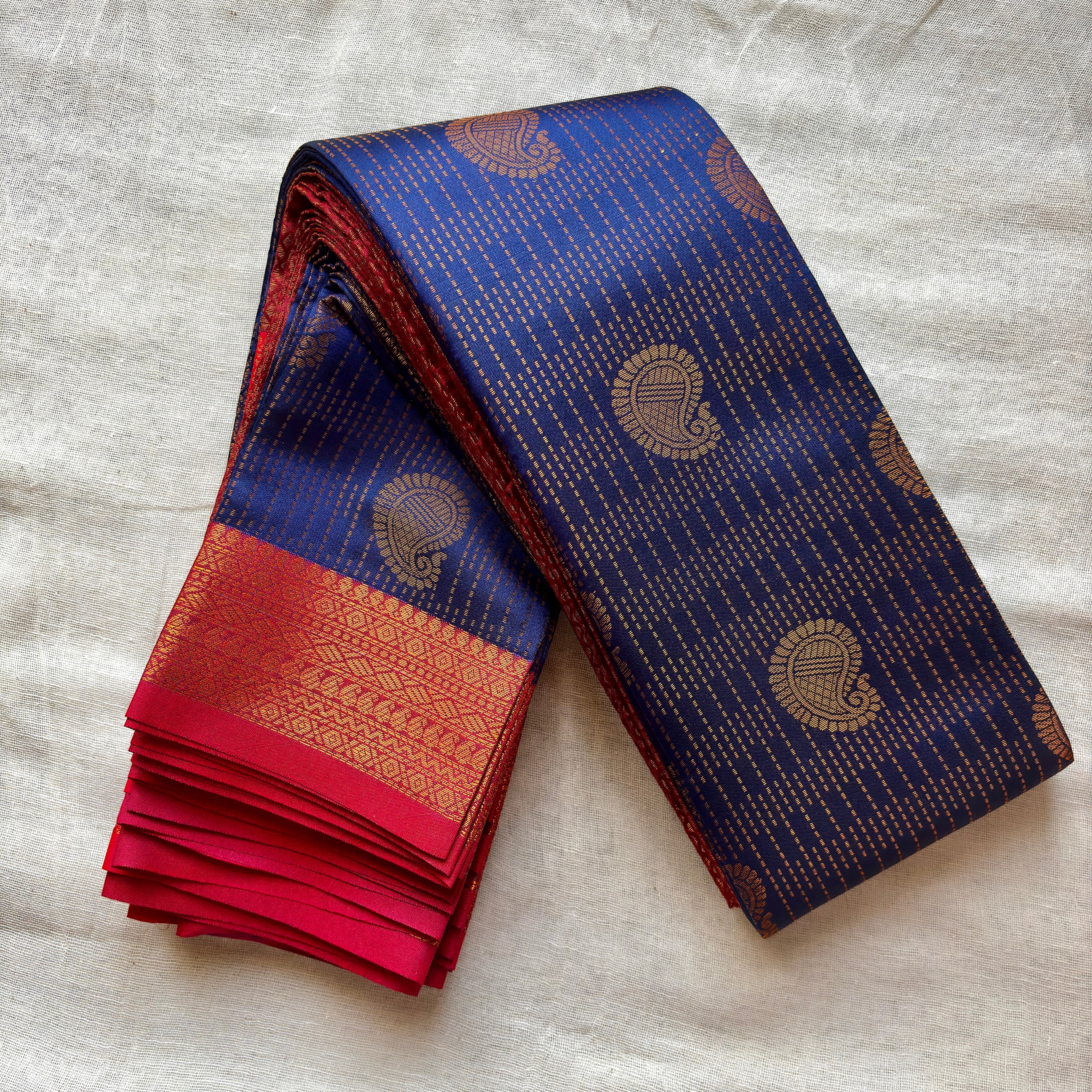 Dark Blue Vaira Oosi Pattu Saree with Red Zari Design