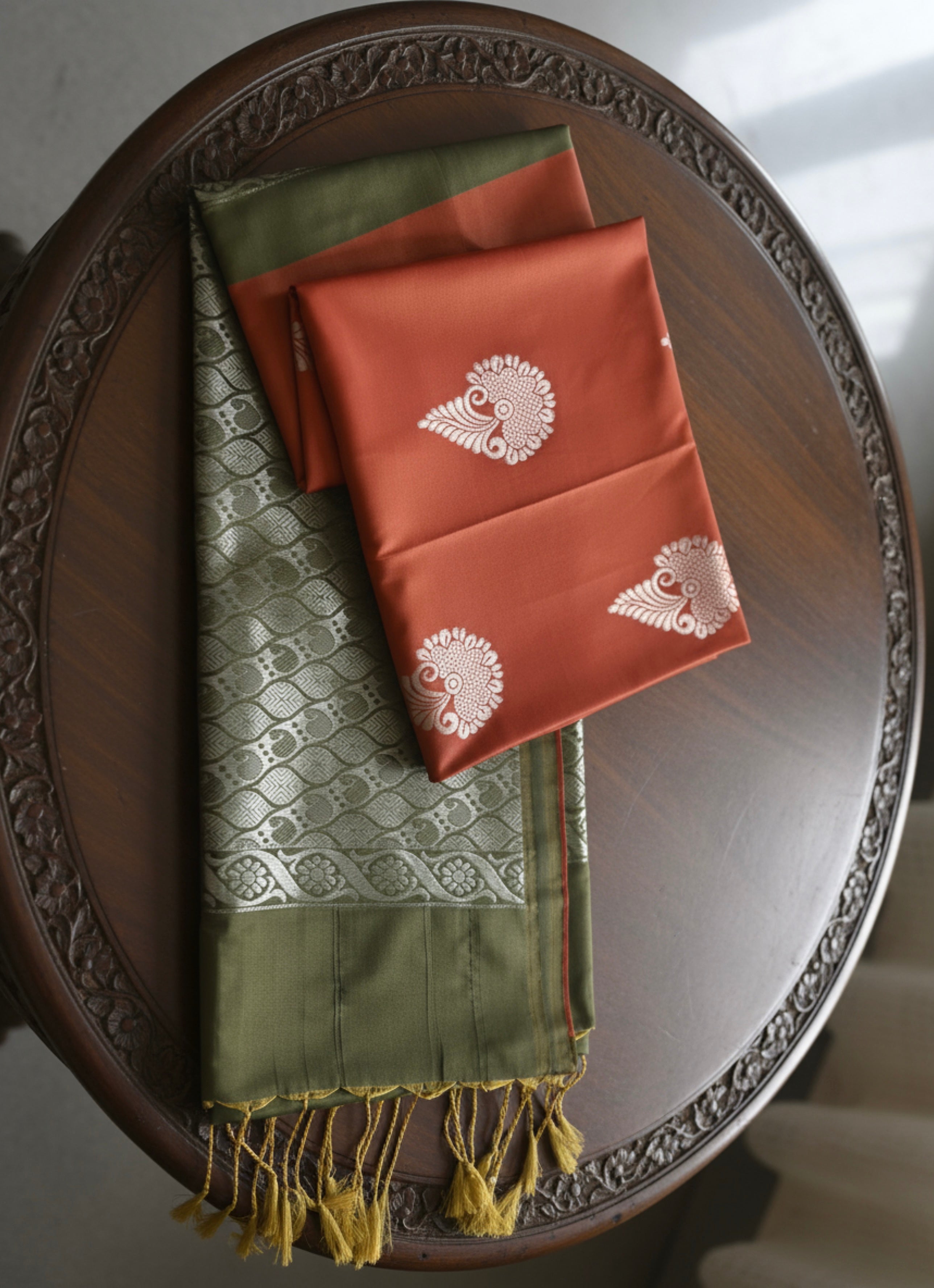 Orange Soft Silk Borderless Saree with Olive Green Pallu