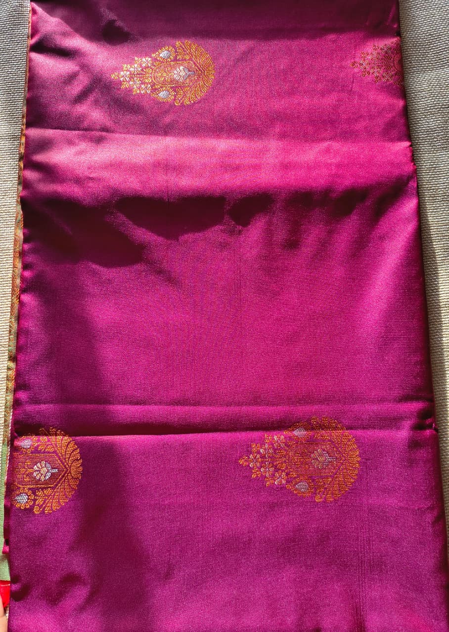 Dark Pink and Green with rich Pallu borderless saree
