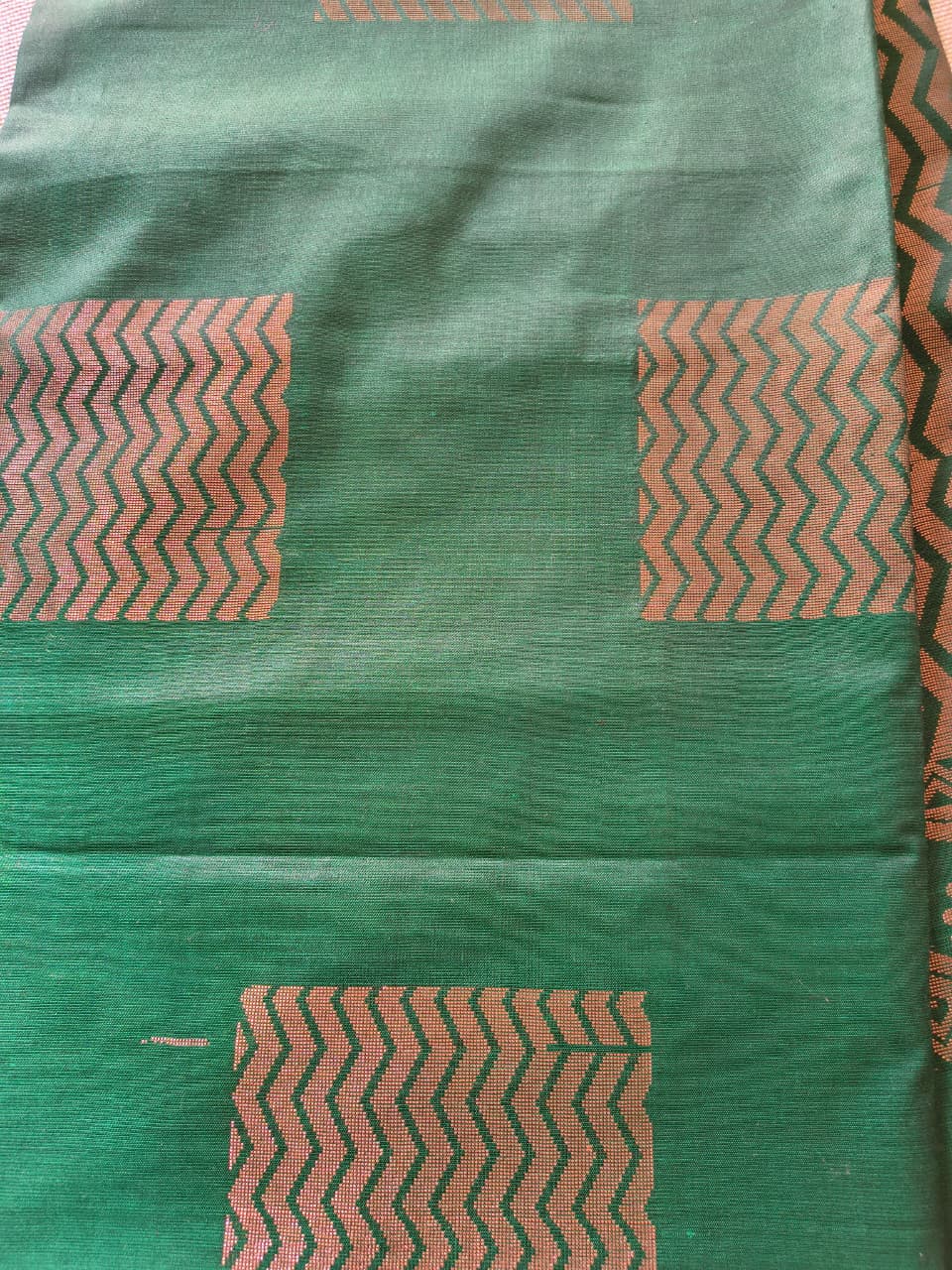 Dark Green Soft Silk Borderless Saree with Rich Golden Zari Pallu